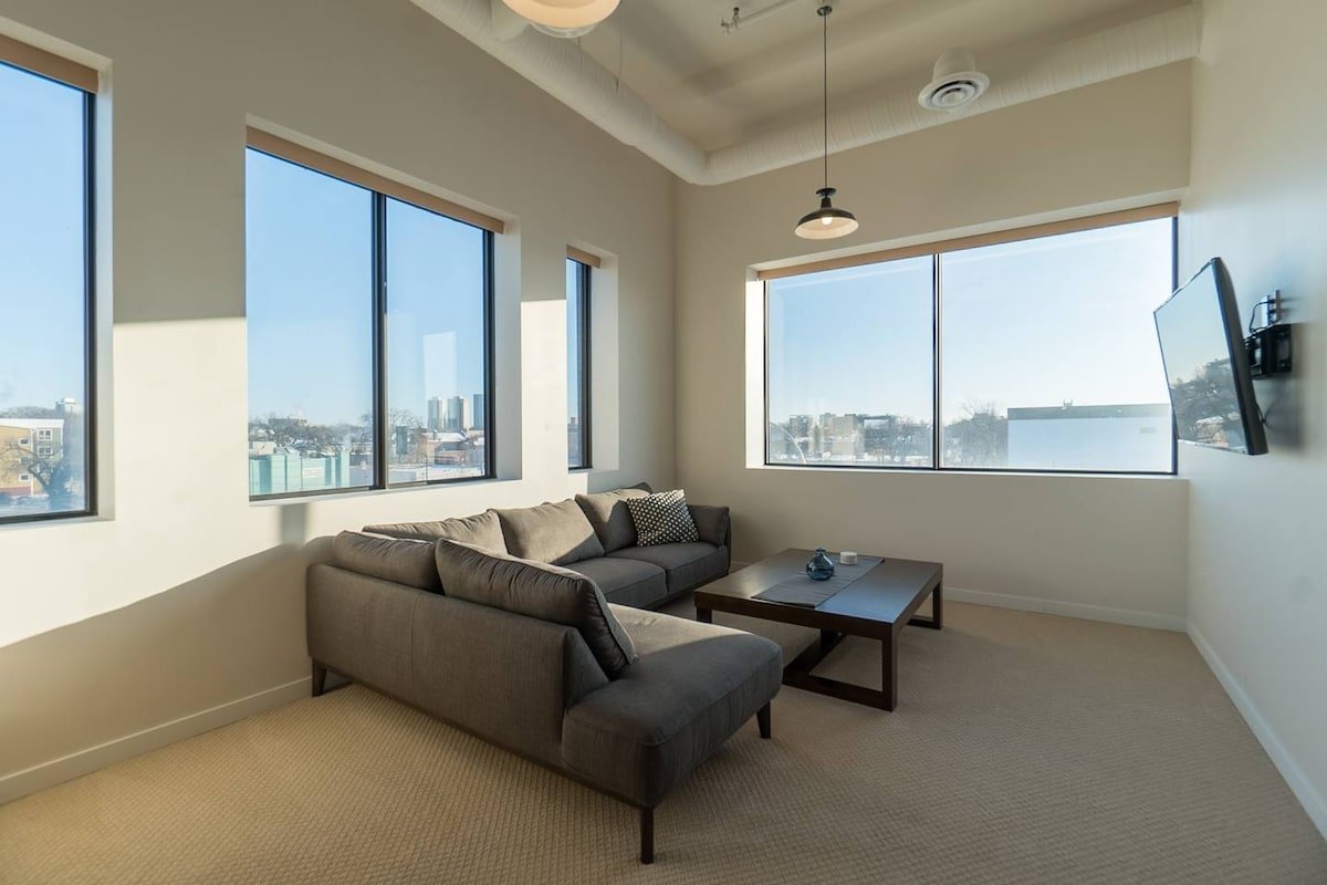 #7 Executive Stay Gorgeous 2 Bedroom 2 Bathroom gallery image 5