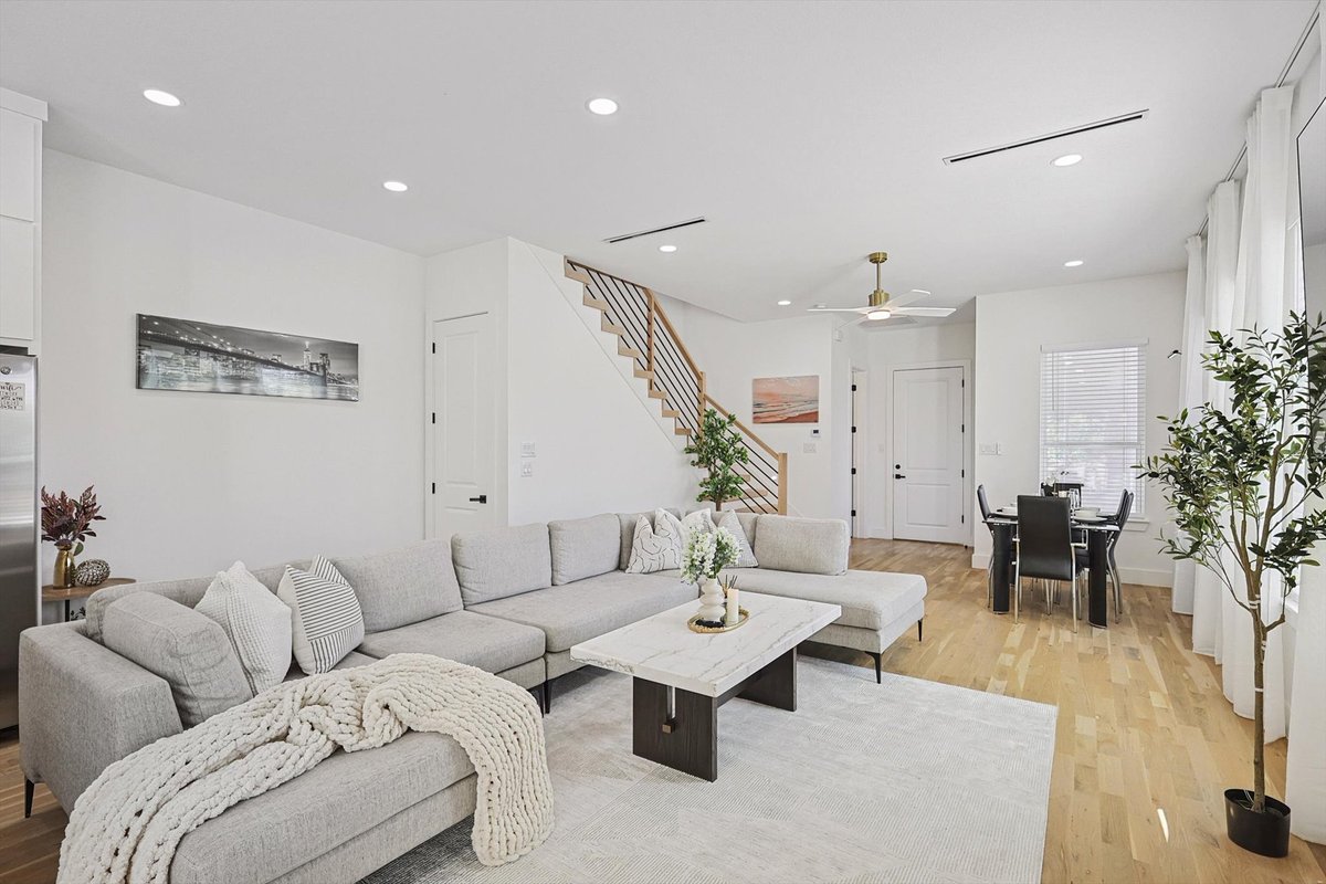 Modern Luxe Townhome, 3 story, SLPS 16, Oaklawn