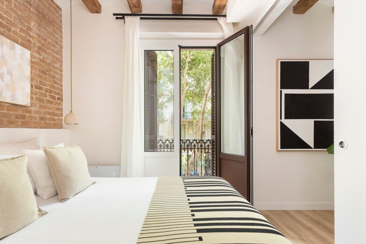 NEW Charming apartment in the center gallery image 5