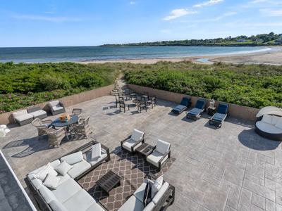 Seascape: Waterfront Beach Home