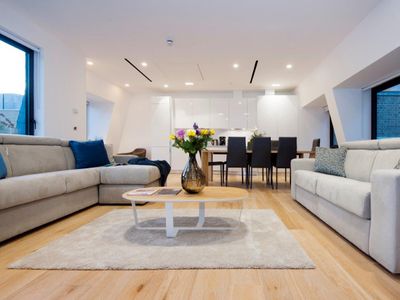 Explore Central London from a Luxurious Penthouse