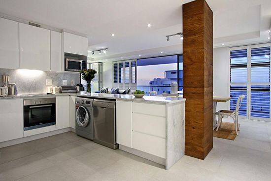Photo 5 of Fairmont 1001 accommodation in Sea Point, Cape Town with 3 bedrooms and 2 bathrooms