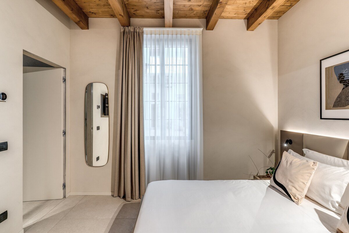 Seety Porta Romana Statue – 1.001 gallery image 3