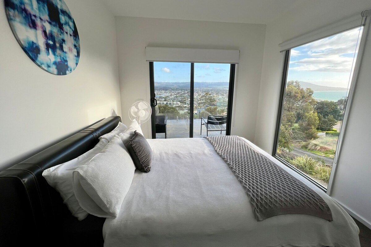 Seabird with a Seaview! gallery image 3