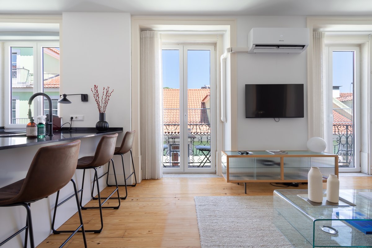 Architect Gem | 1-Min Walk to Downtown Lisbon