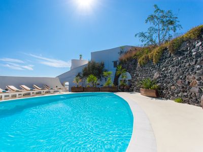 Spacious Luxury Private Villa – Pool – Ocean Views