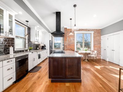 Downtown Columbus | Historic | Sleeps 14 | Arcade