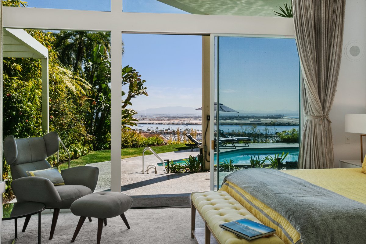 Private Estate w/Pano Ocean/Bay Views-Villa Armada