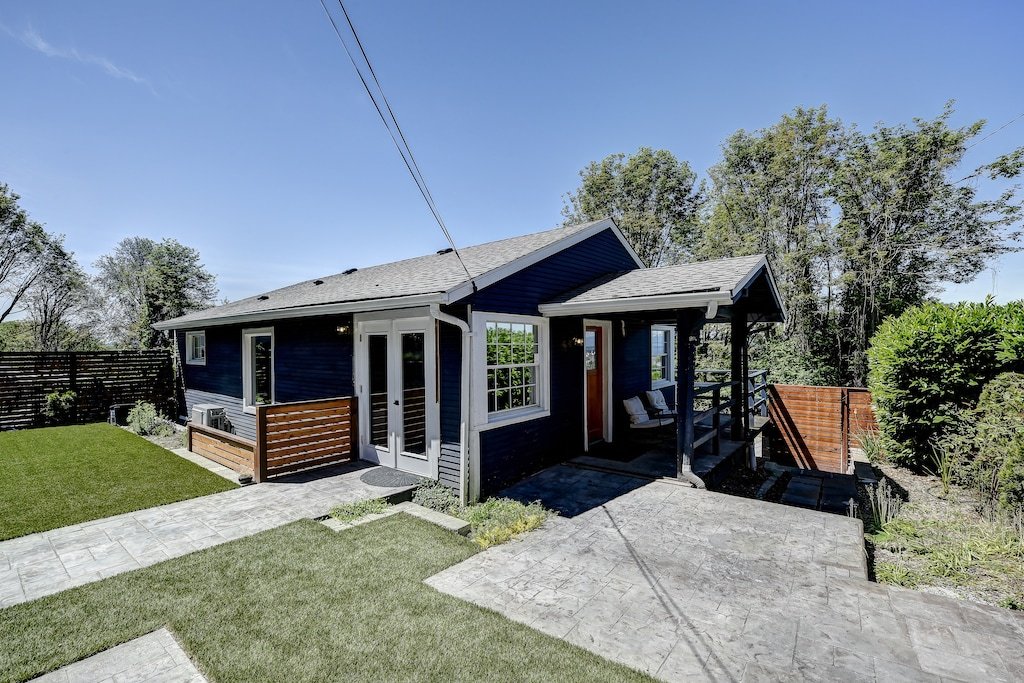 Craftsman home near Stadiums with stunning views gallery image 5