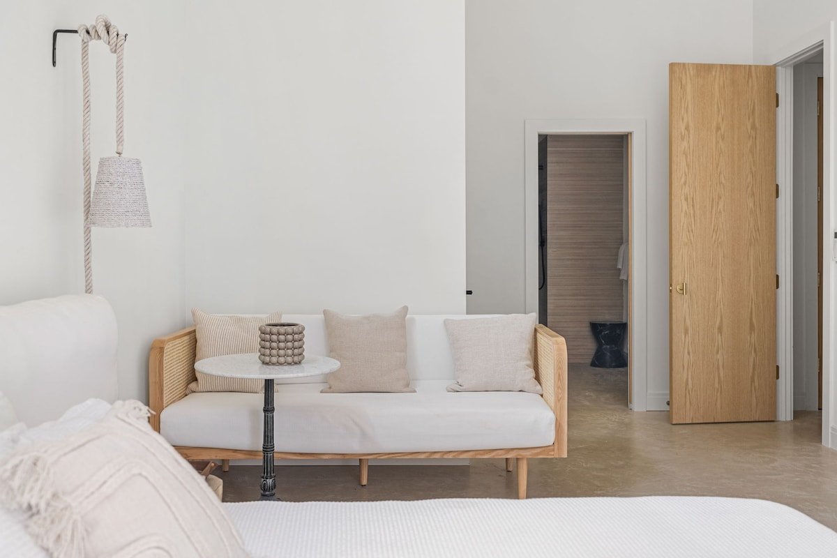 Fab Vacay Home, Pool, Walk to Lake Michigan Beach gallery image 2