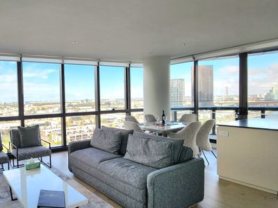 Premium 2 Bedroom Q/S with spectacular water views
