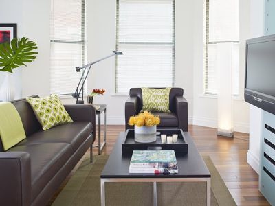 AKA Times Square-2Bedroom – Washer/Dryer, Kitchen