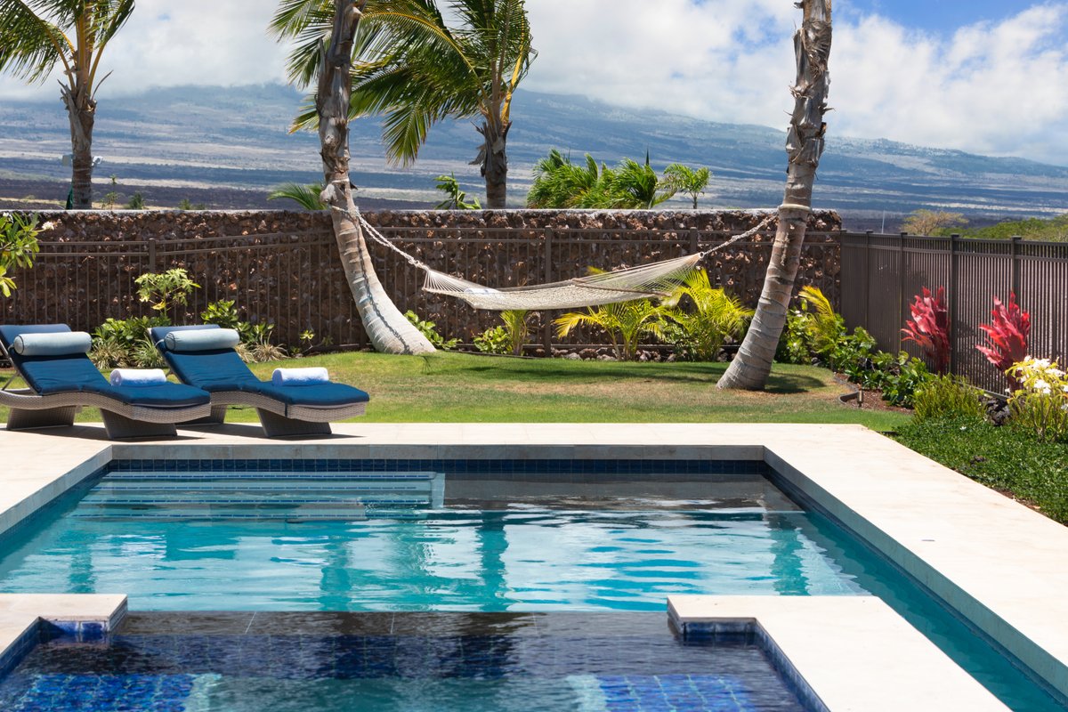 PiH Sparkling Waters, Hilton Passes, Private Pool