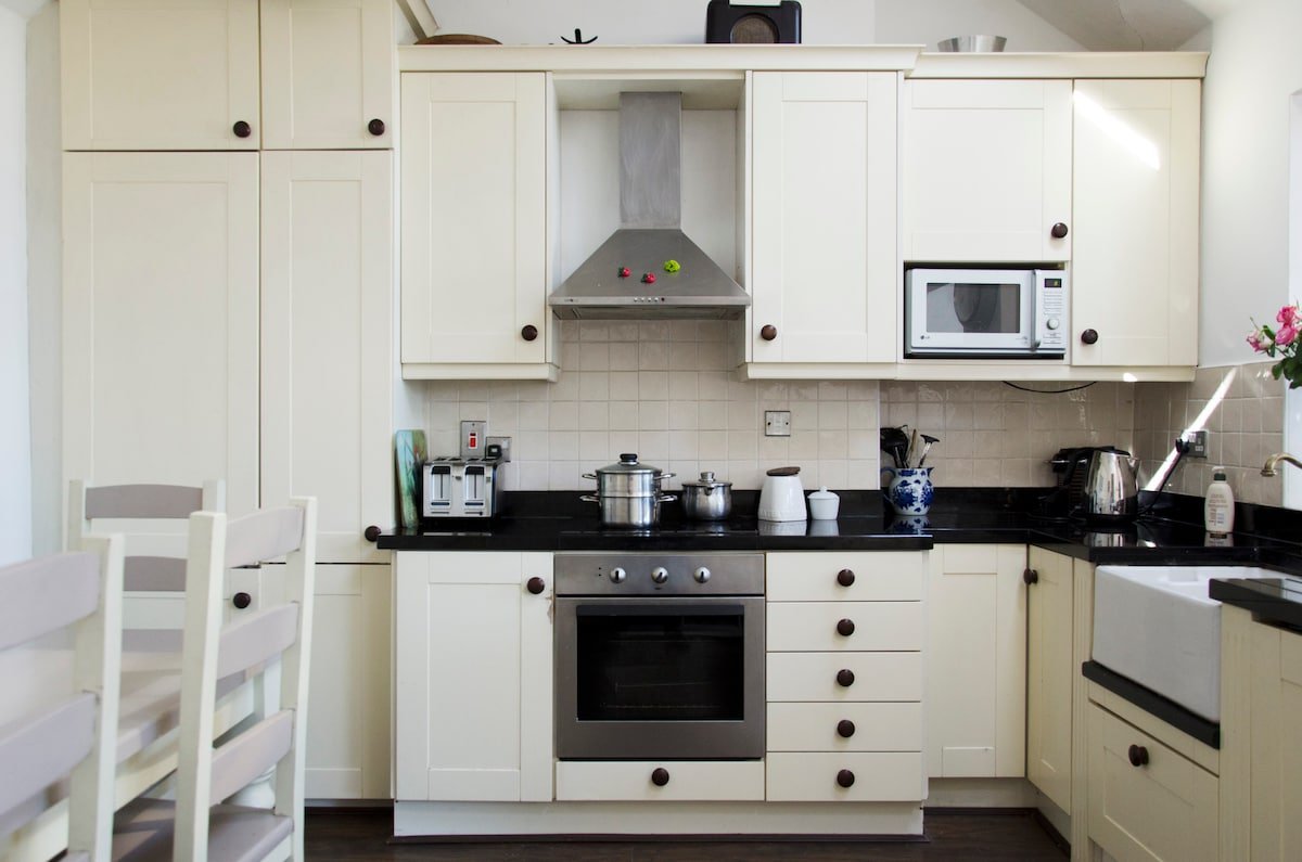 Cottage ,, gallery image 5