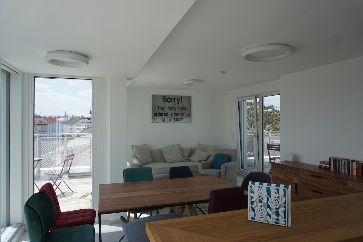 Penthouse 15 – Blick zum Riesenrad gallery image 2