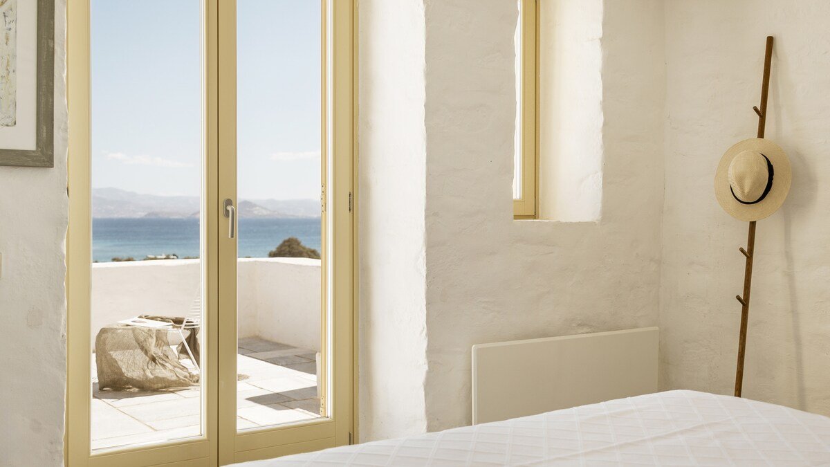 “Santa Maria Beach House” by Aqualiving Villas gallery image 5