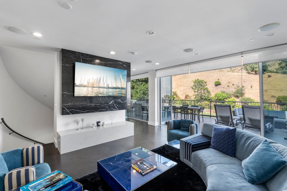 Luxury Stay in the Heart of Hollywood/Amazing View gallery image 2