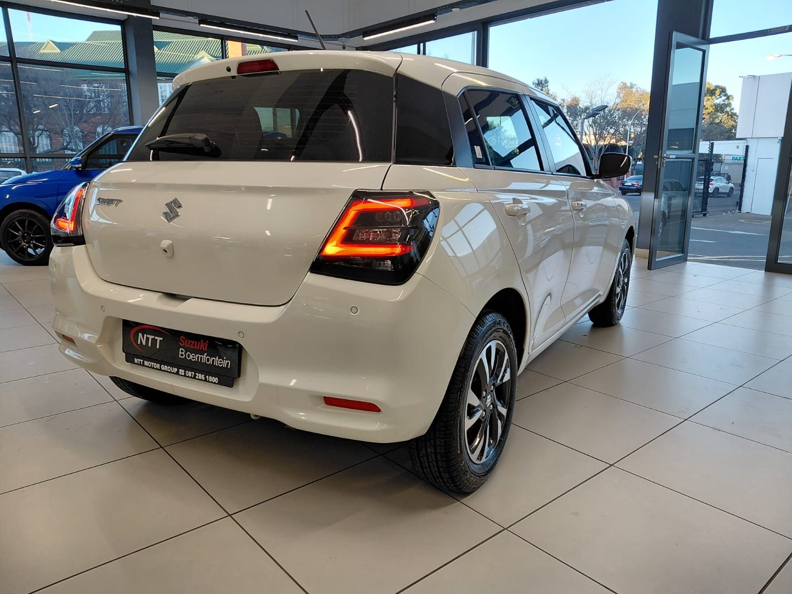 Used car gallery