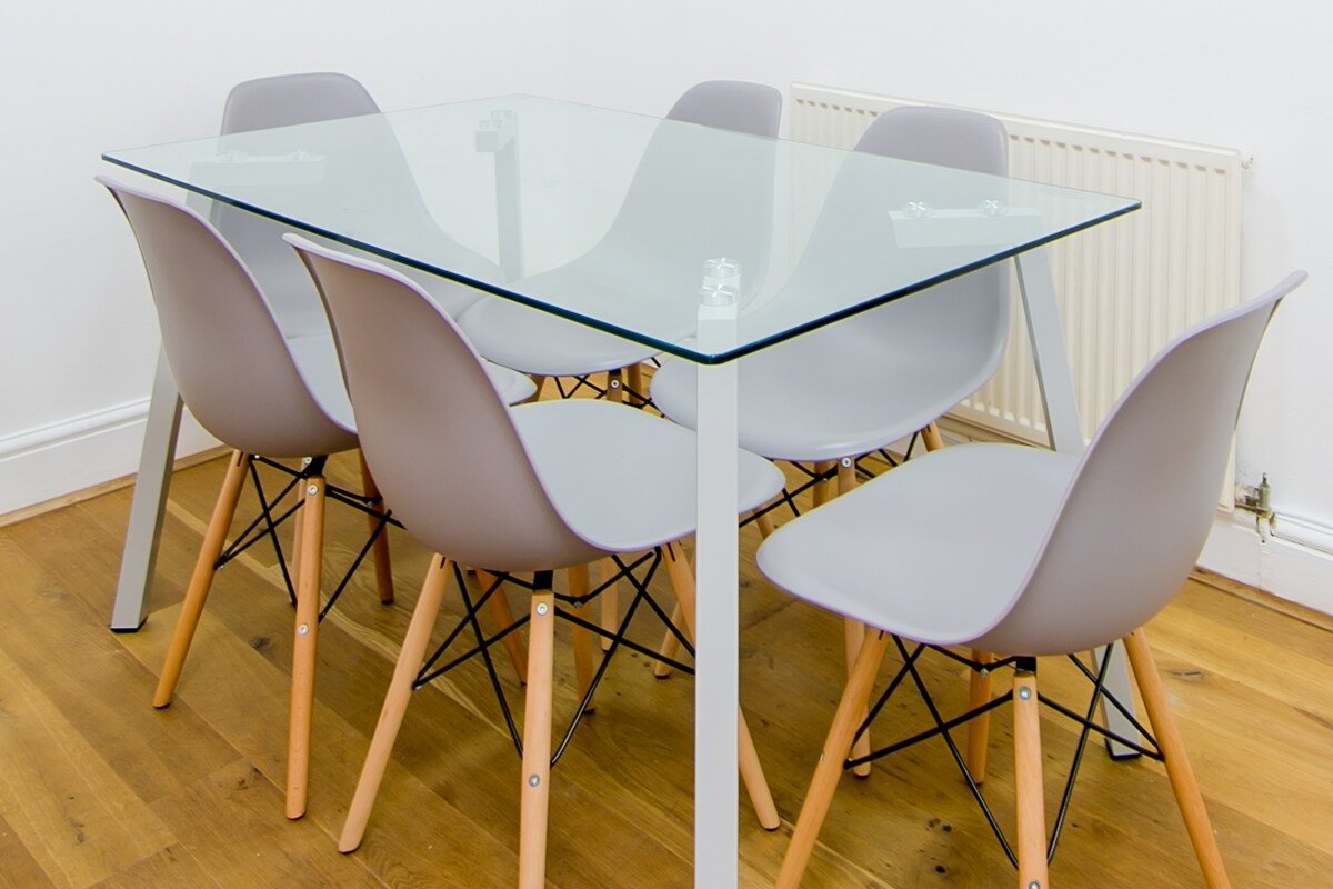 Great size 2 bed Chancery Lane gallery image 5