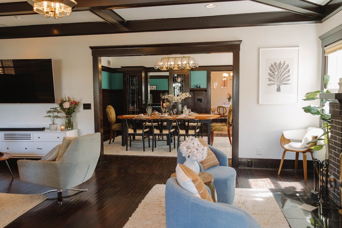 Balboa 6BR Mansion with Hot Tub and Game Room gallery image 4