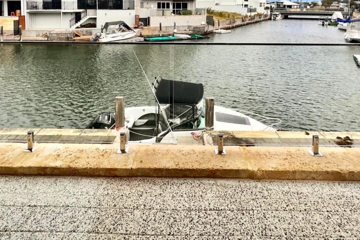 Bluemanna Bliss Canal Stay