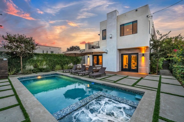 2 story Modern Villa open concept house pool/spa. gallery image 3