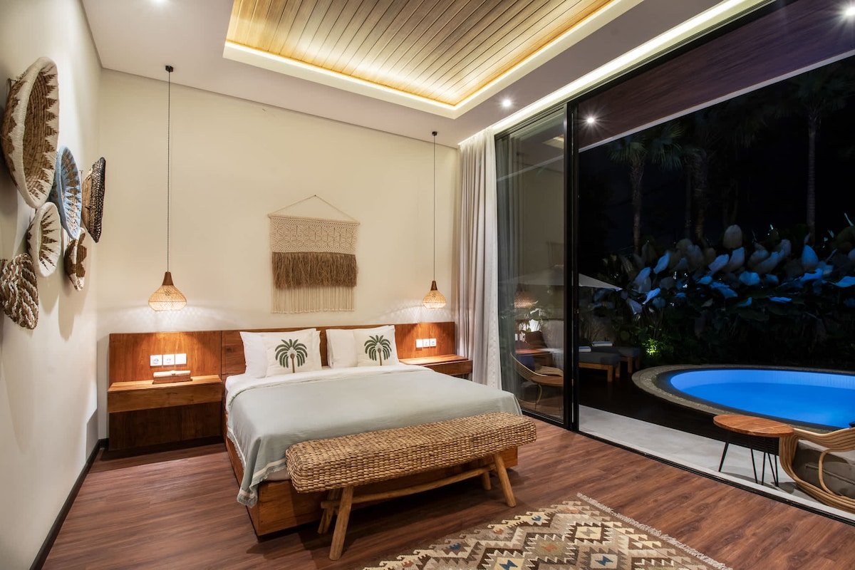 Villa Ines : 4BR Tropical Elegance Near Canggu gallery image 3