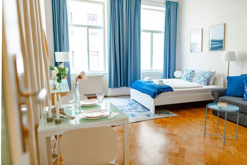 Typical Viennese Apartment 7 min by feet to center gallery image 2