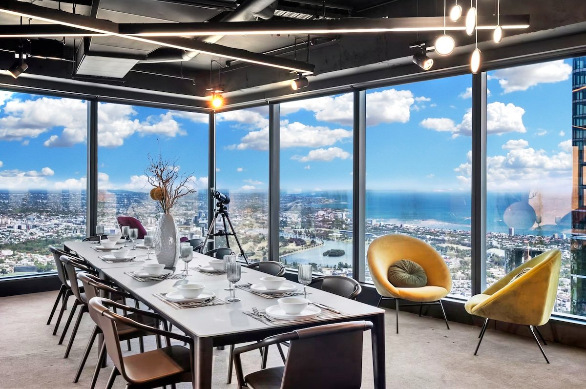 Lux List | Luxury PH @ Eureka 87 | 360° Views gallery image 2