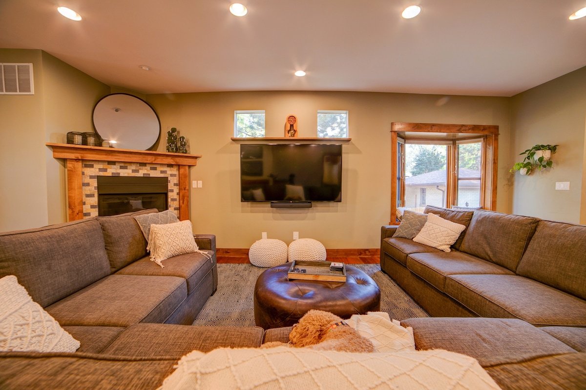 DU/WashPark Home-6 Bed+Gym, Office & Outdoor Space gallery image 4