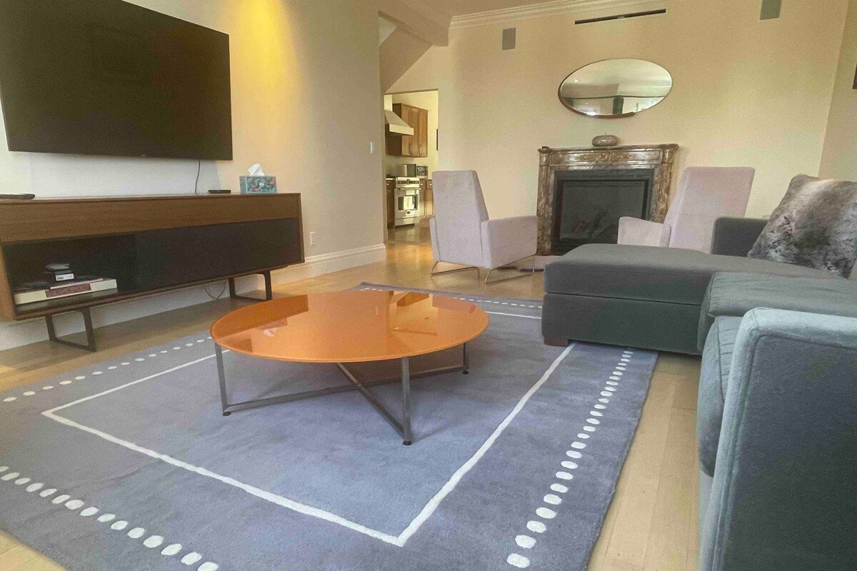 Home on the sunny hill gallery image 5