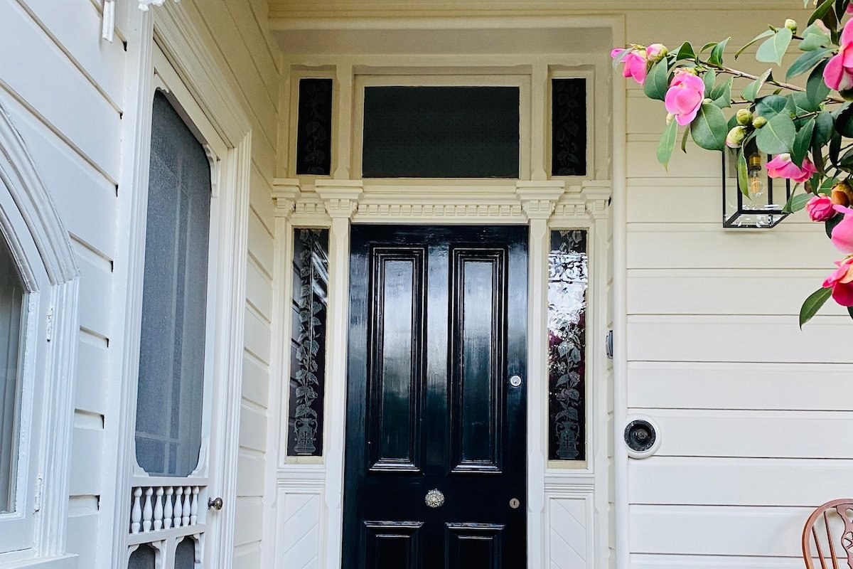 Sports fans’ top choice: Camberwell Vintage Abode gallery image 3