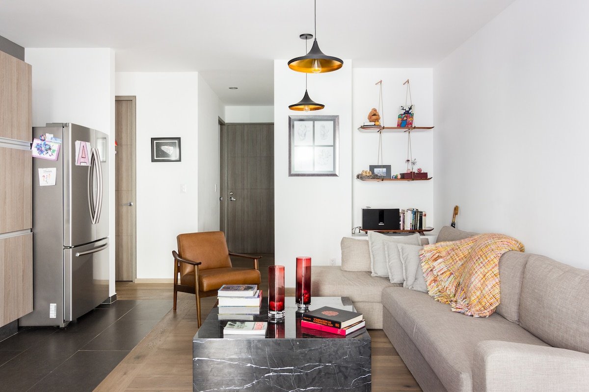 Spacious Roma Apartment w/ Private Terrace & Grill gallery image 5