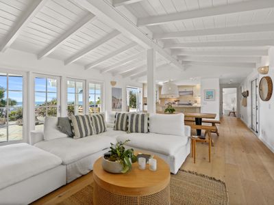 Malibu Park, Ocean & Mountain Views, Hot Tub