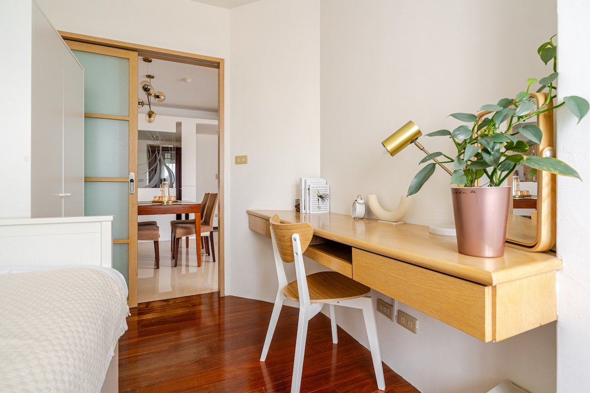 Spacious 3BR Daan Park | Elevator | For Families gallery image 5