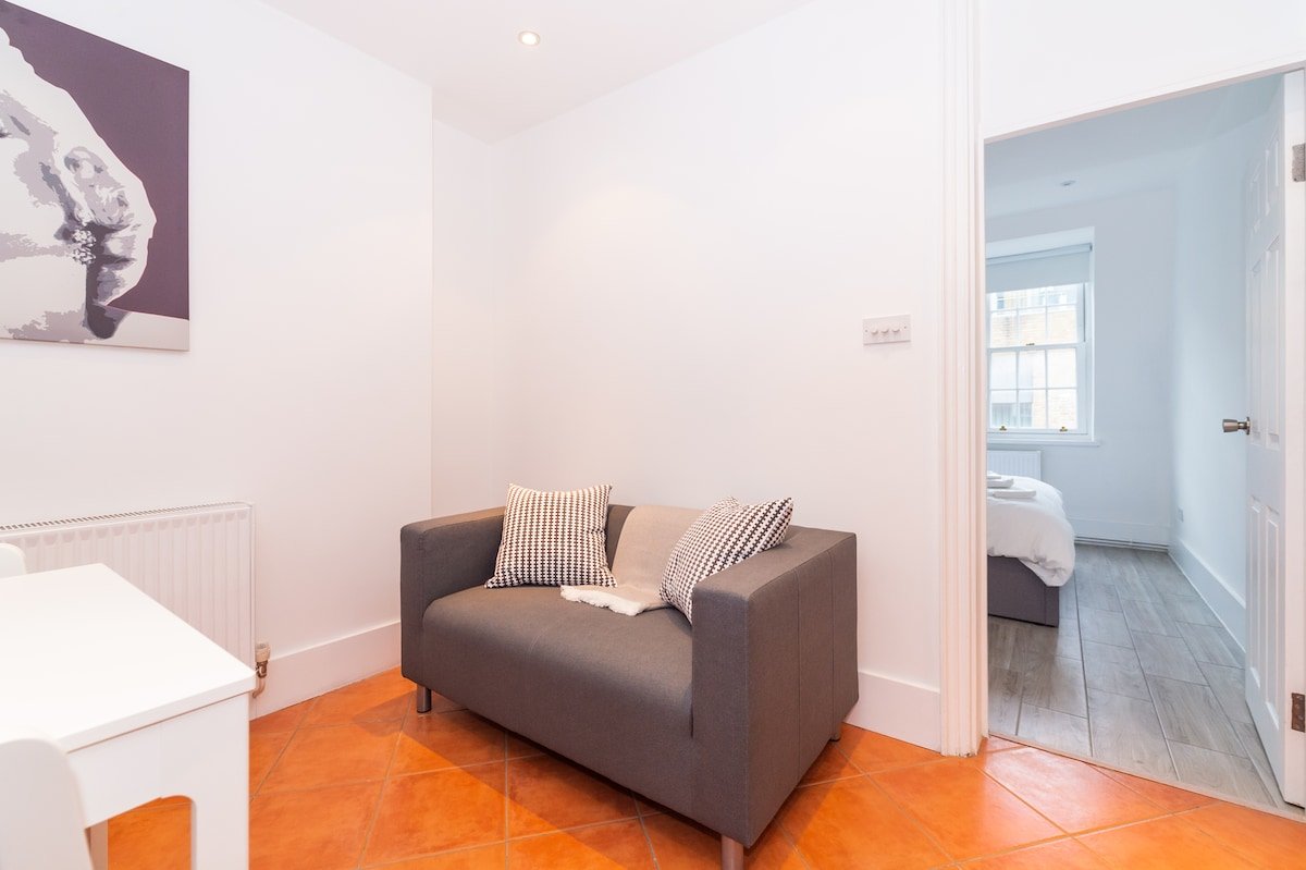 New 2 bed apartment in Covent Garden gallery image 5