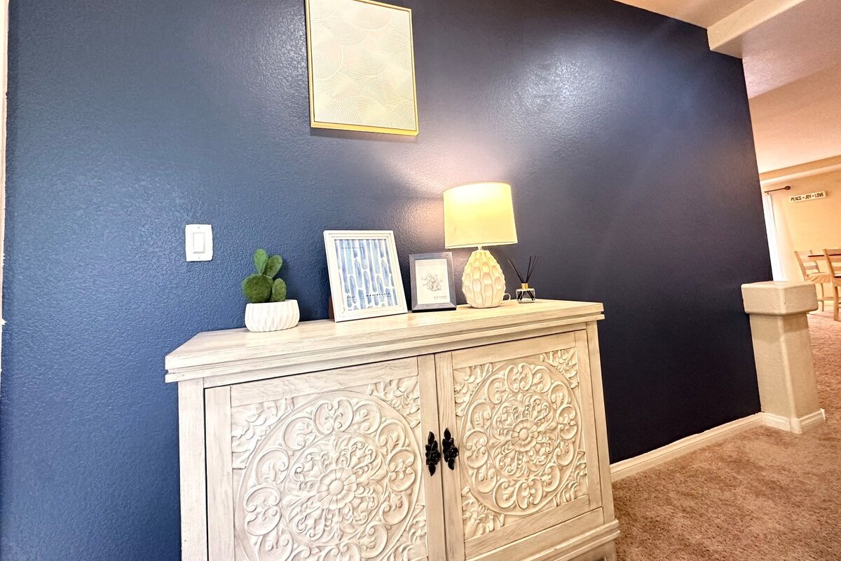 Comfortable house 5BD 3.5BA 3STORY 10BEDS 16 SLEEP gallery image 4