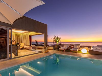 Sea views & Sunsets Haven-Clifton at its best!