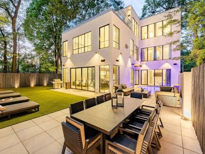 Midtown Modern Showpiece | Production | Insurance