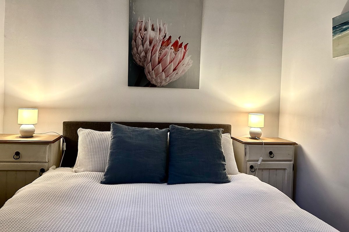 The Seaside Chapel-Boutique Escape in Port Fairy gallery image 5