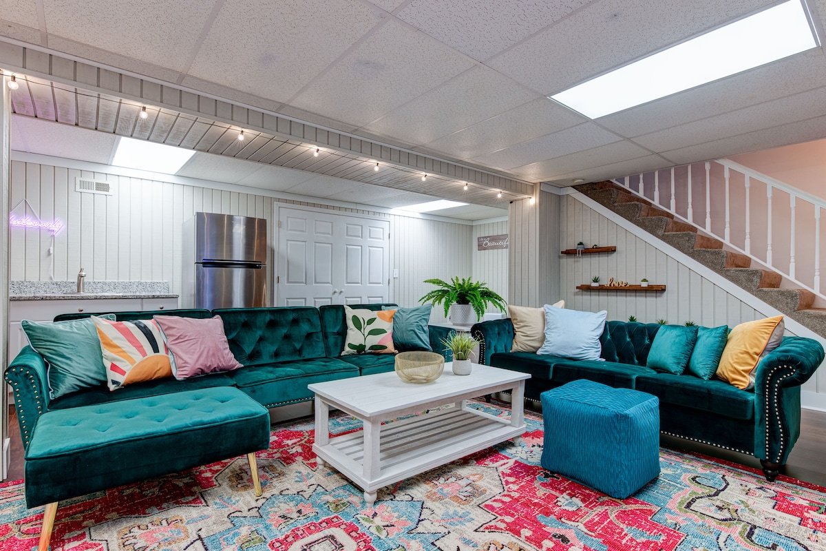 Meadow Lounge | Pool | Hot Tub | 10 Min to DTN gallery image 5