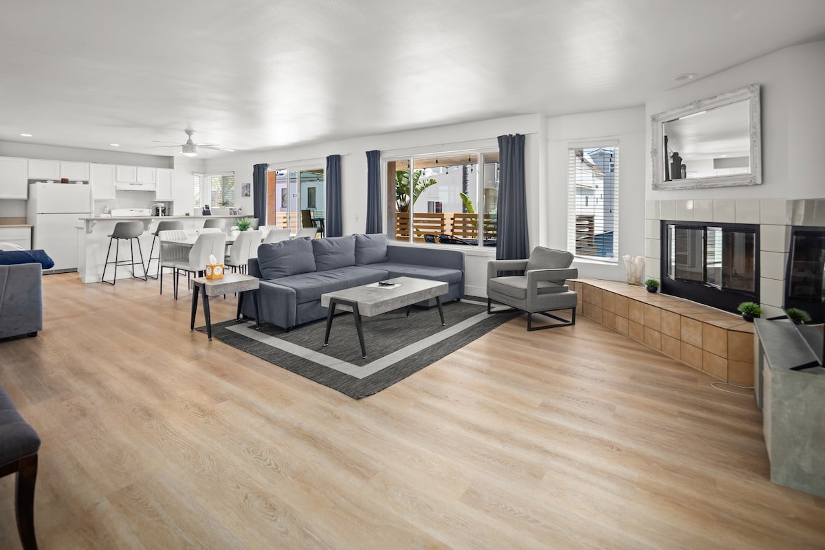 6 Bedroom Water View Home – North Mission Beach gallery image 4