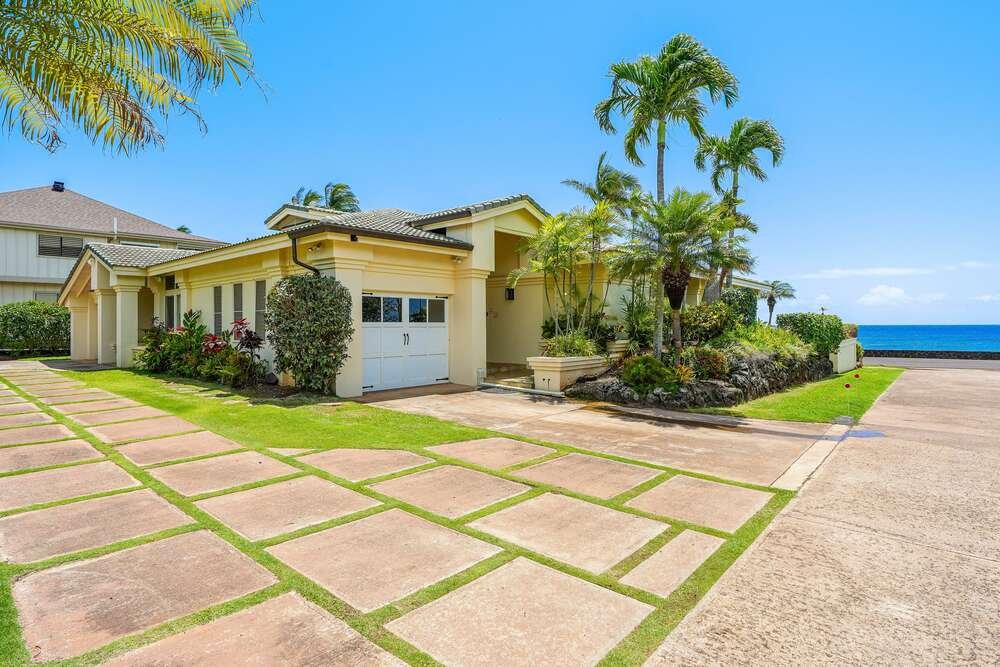 Koloa Kauai Oceanfront 3 Bedroom gallery image 3