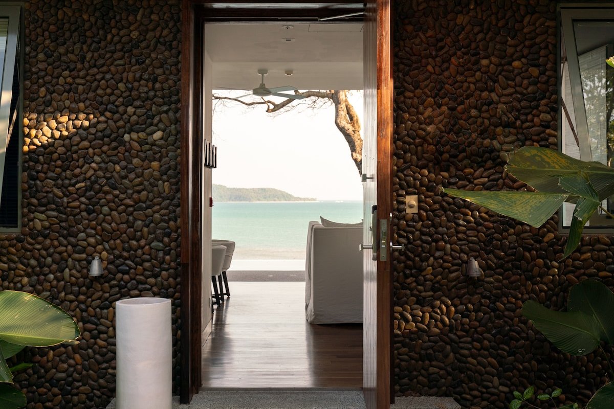 COMO Point Yamu 2-Bedroom Pool Villa gallery image 4