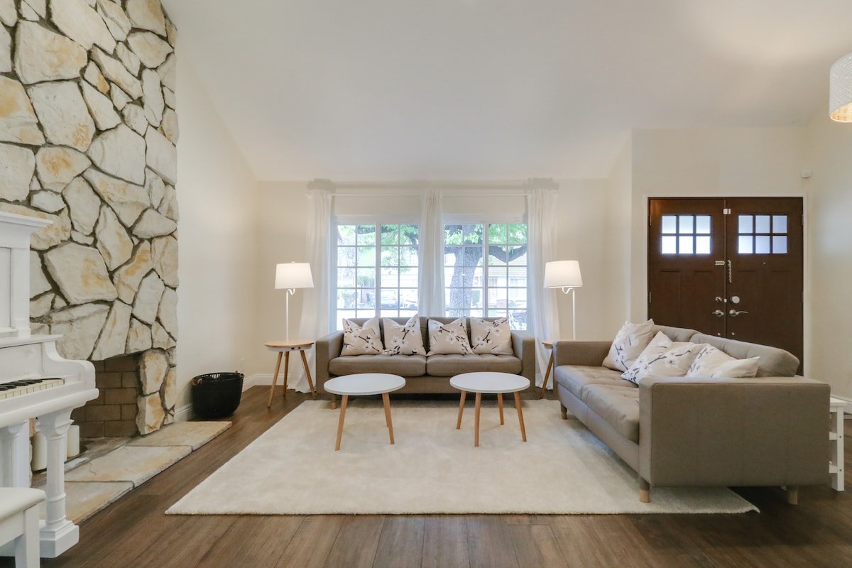 LA Retreat W/Pool, Spa & Sauna gallery image 5