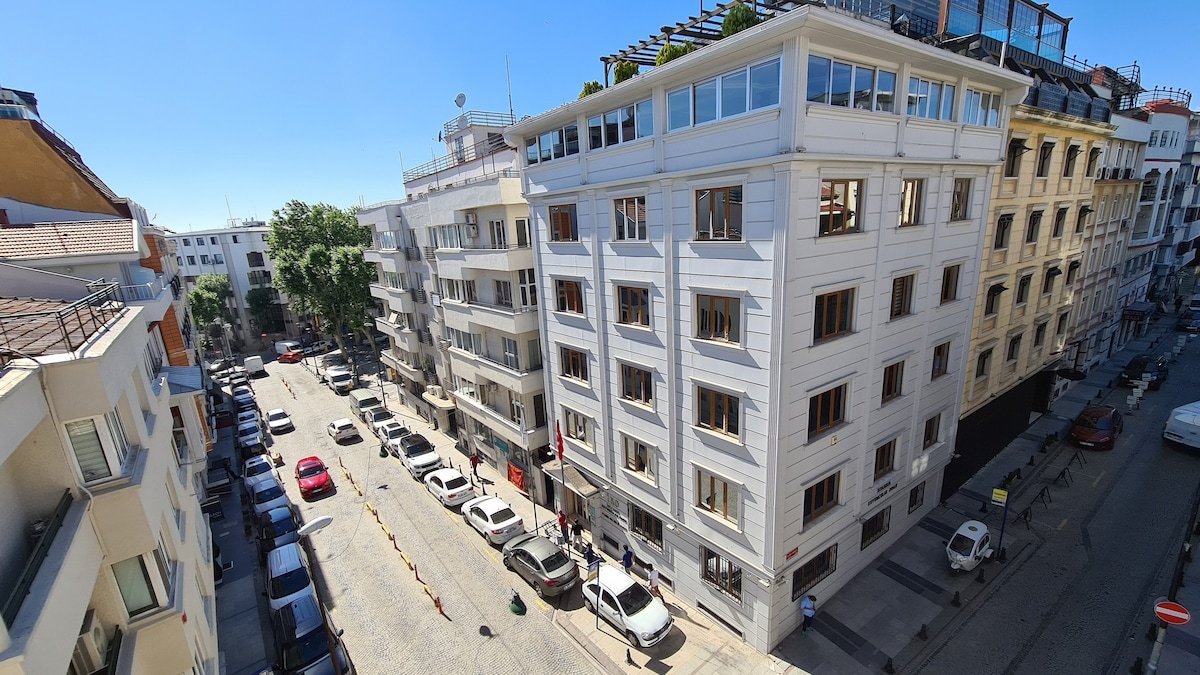 Large Luxury 5+1 Apartment in Sultanahmet Old City gallery image 5
