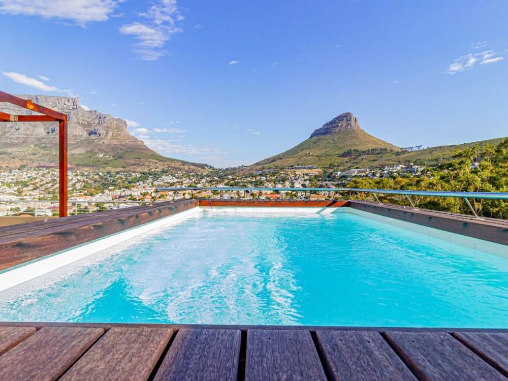 40 on L balcony view of table mountain