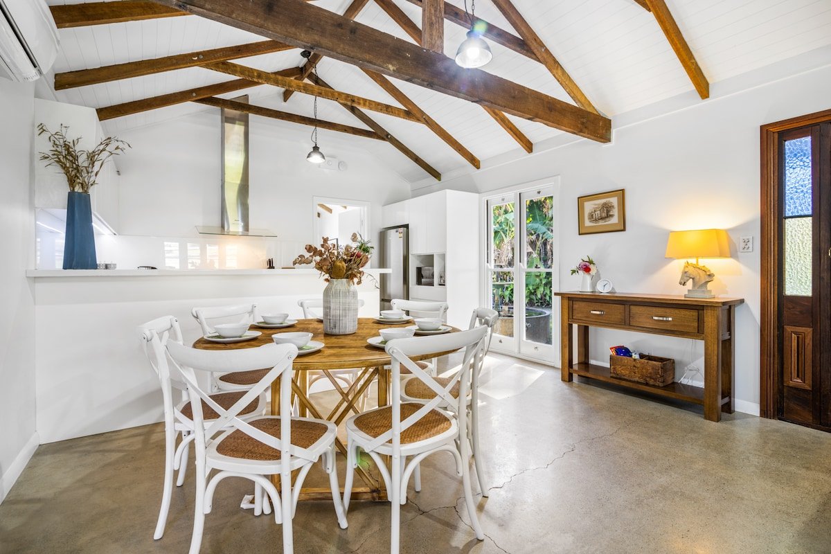 The Dairy: 5 bed/4 bath on picturesque farm gallery image 5