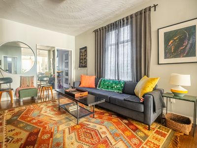 Unique 3 BR House in Trendy Queen West – Sleeps 6!