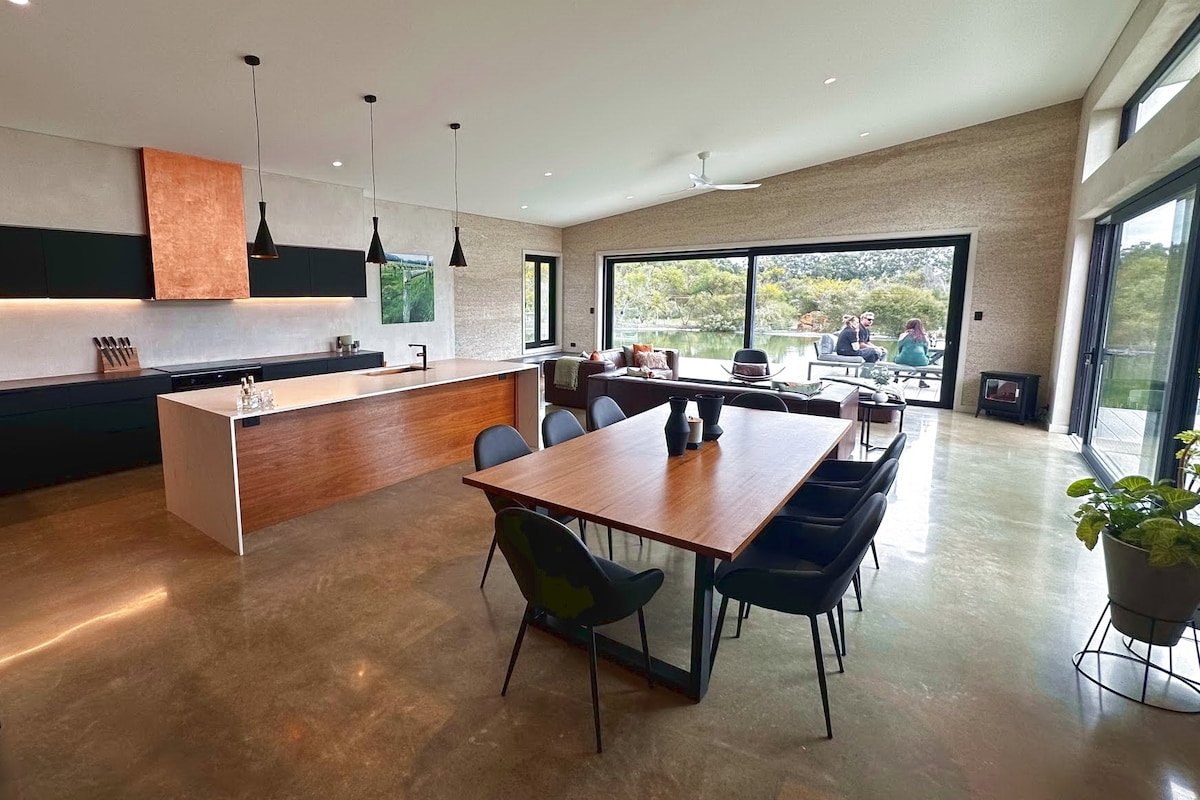 *NEW* Indica HEMP HOUSE: Luxe 4X4-Hot Tub-Cinema gallery image 5